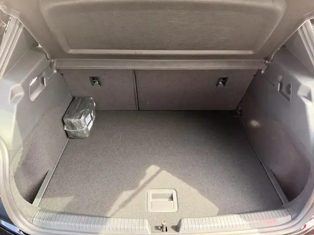 Cupra Born view 11