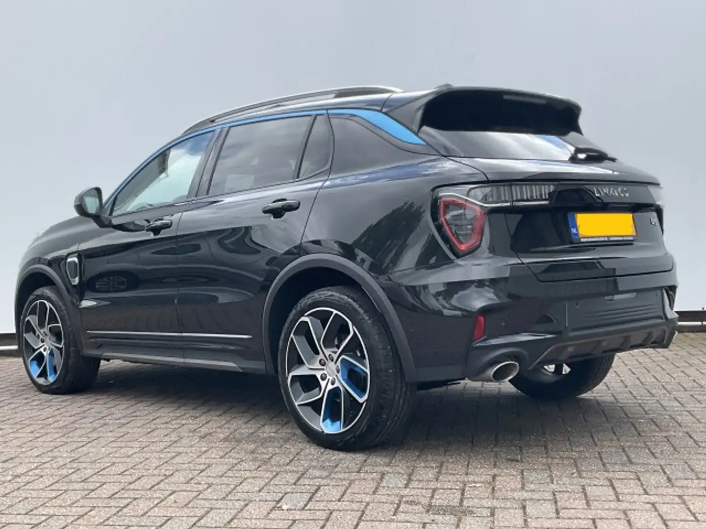 Lynk & Co 01 1.5 262PK PHEV Zwarte hemel 360° StoelVerw. Panora Noir - 2