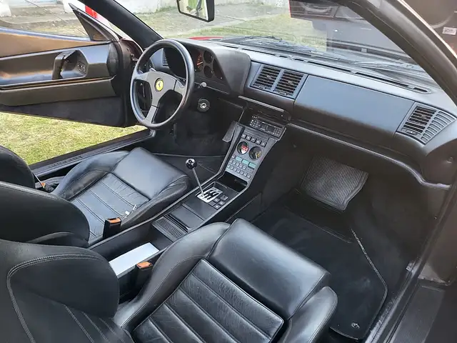 Ferrari 348 spyder Ansicht 23