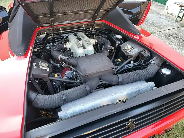 Ferrari 348 spyder Ansicht 17