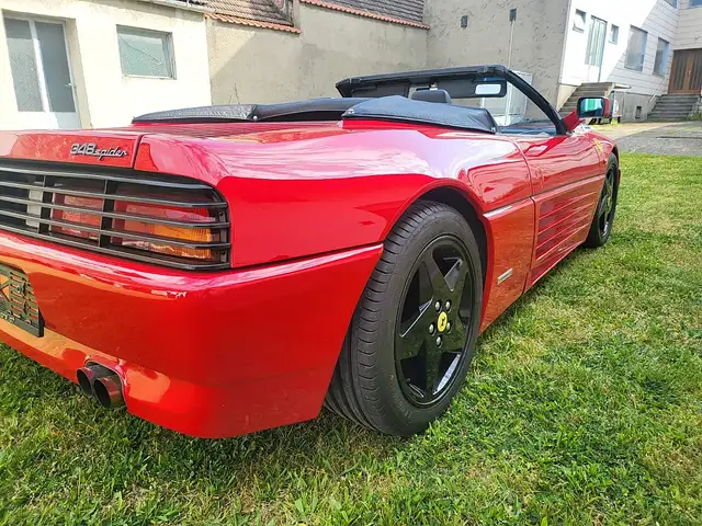 Ferrari 348 spyder Ansicht 8
