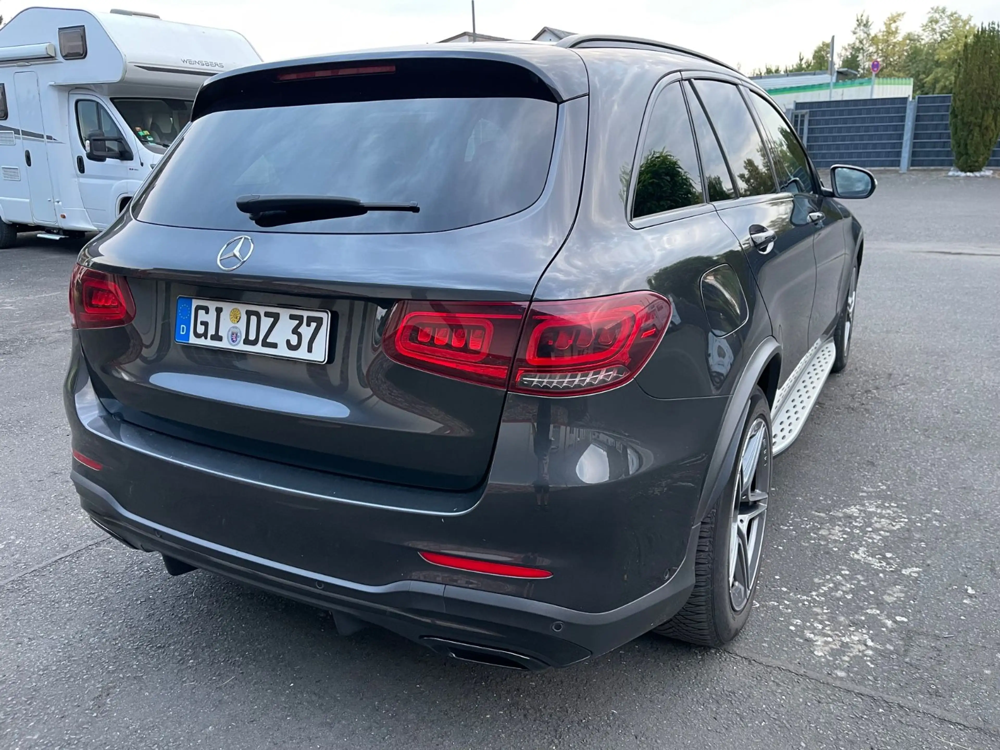 Mercedes-Benz GLC 300 d 4Matic AMG Line+Finanzierung+PANO+ — photo 10