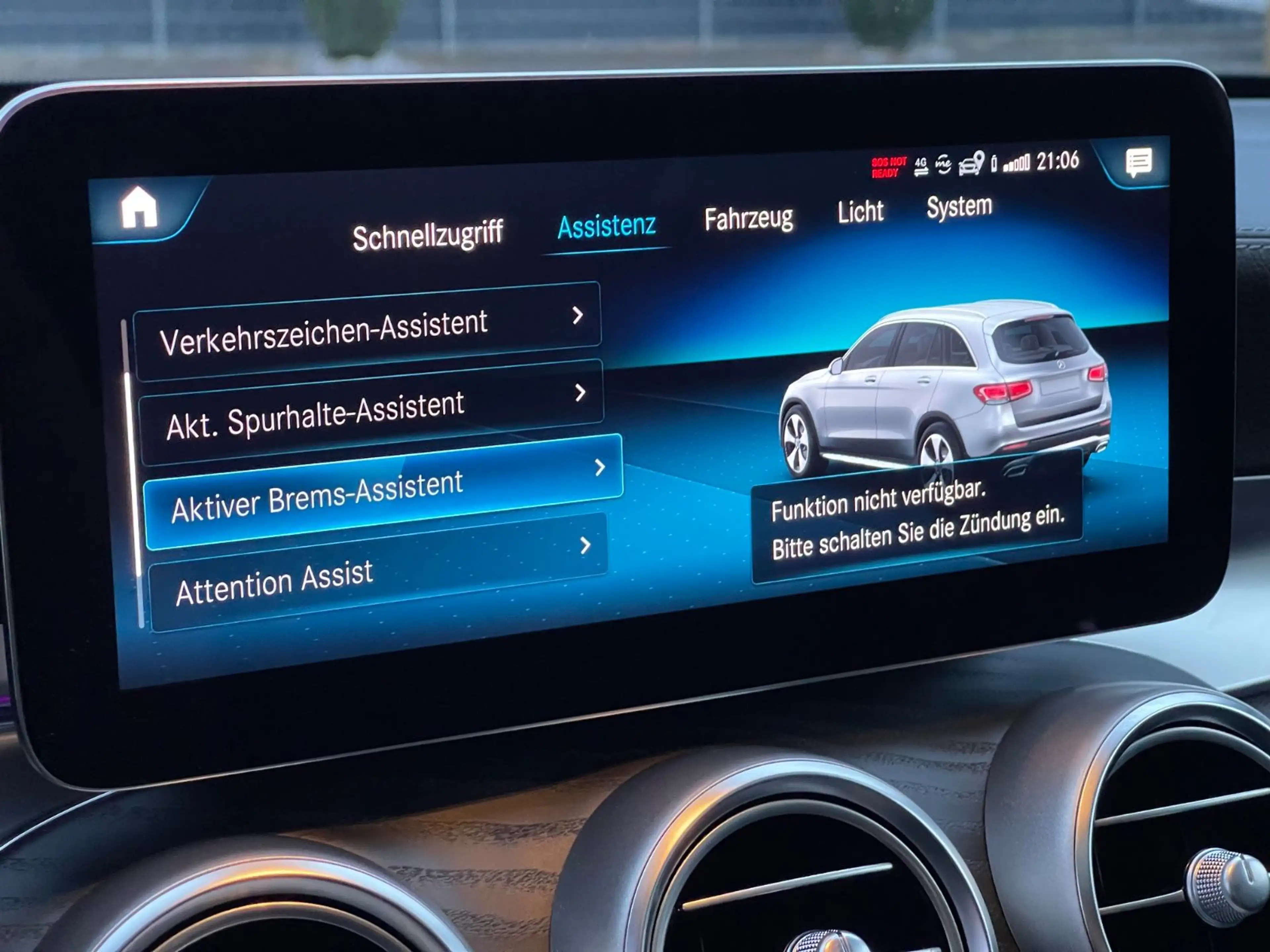 Mercedes-Benz GLC 300 d 4Matic AMG Line+Finanzierung+PANO+ — photo 25