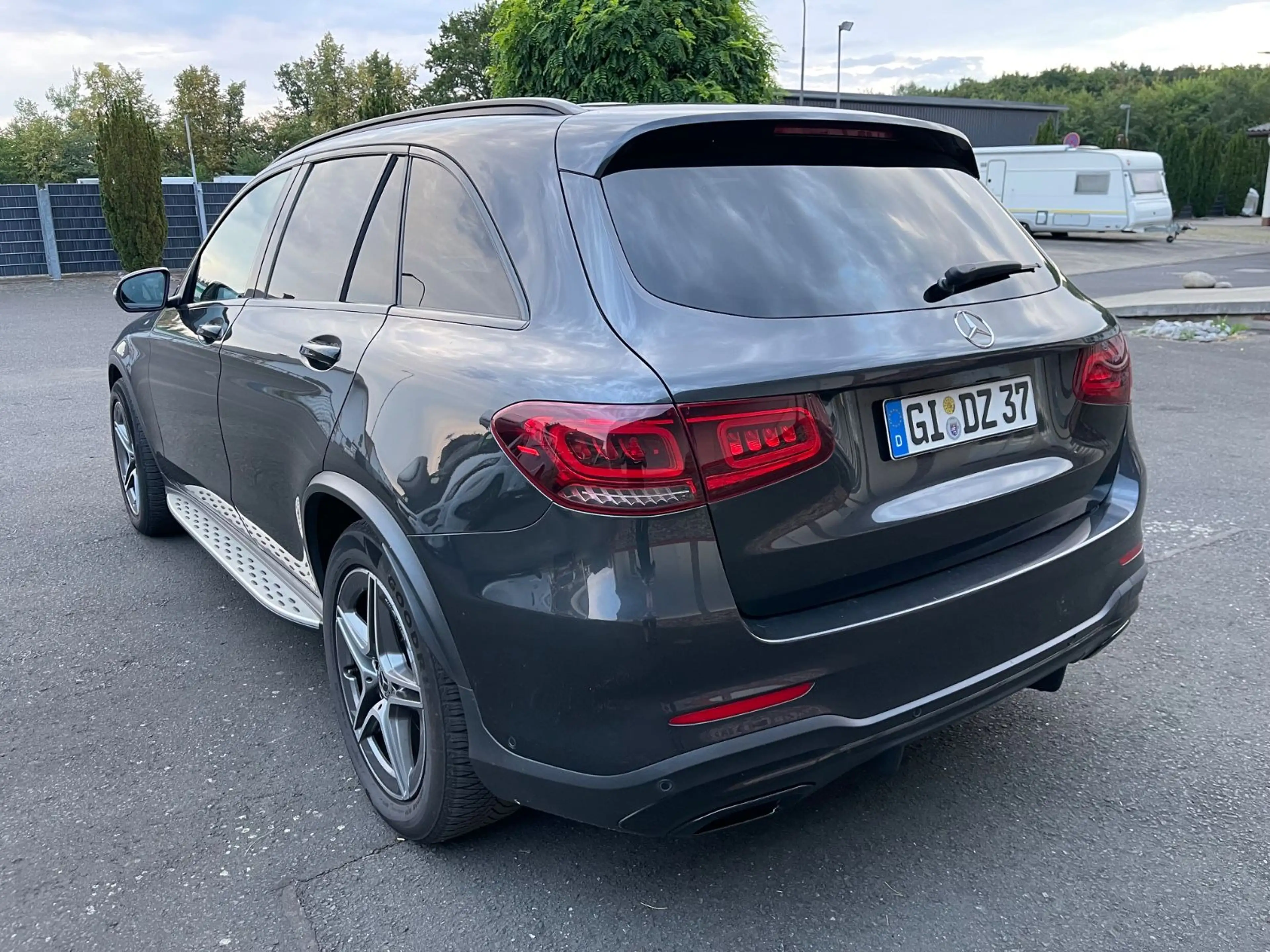 Mercedes-Benz GLC 300 d 4Matic AMG Line+Finanzierung+PANO+ — photo 8