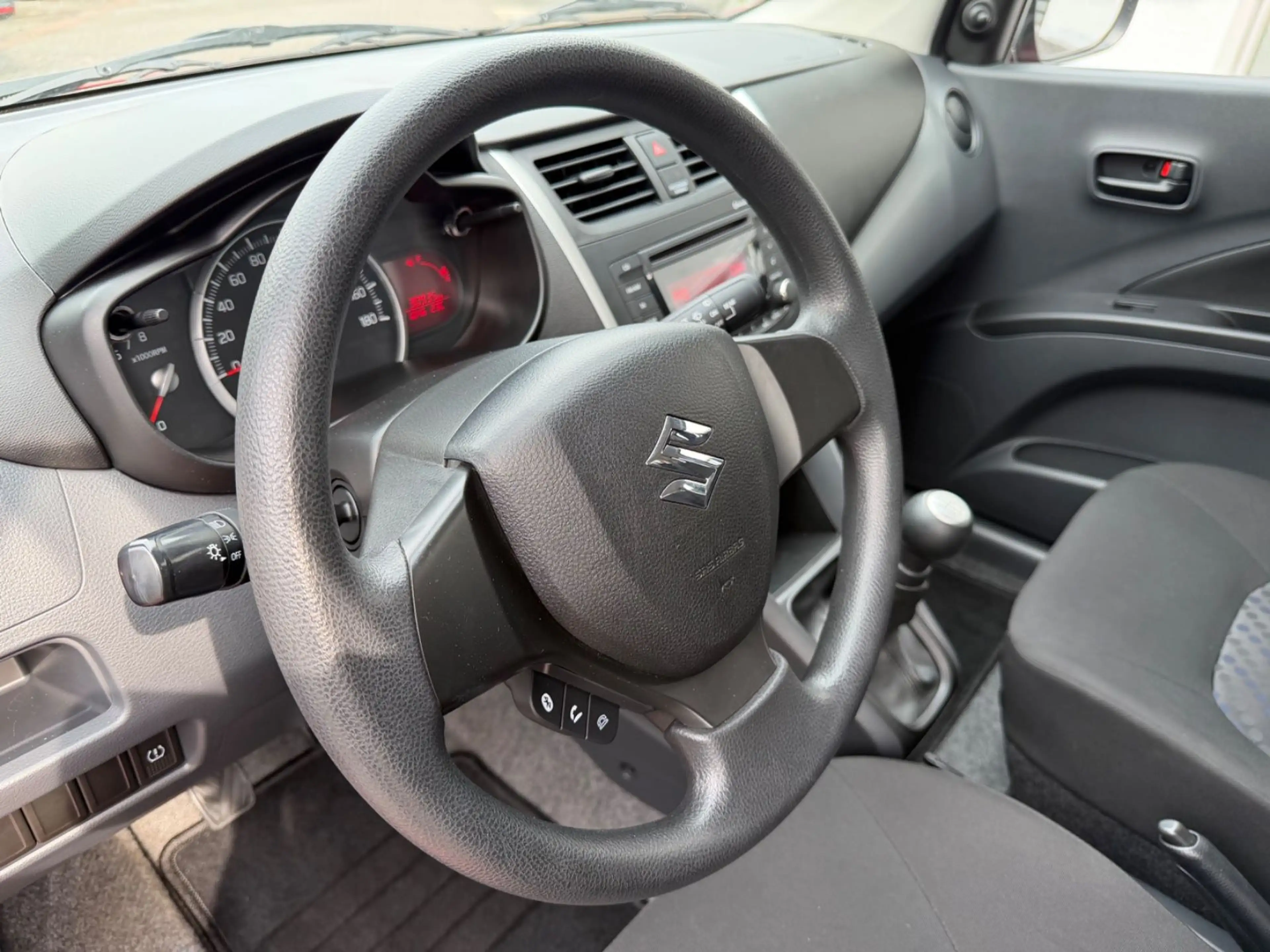Suzuki Celerio Club Klima Allwetter ZV Bluetooth uvm. — photo 9