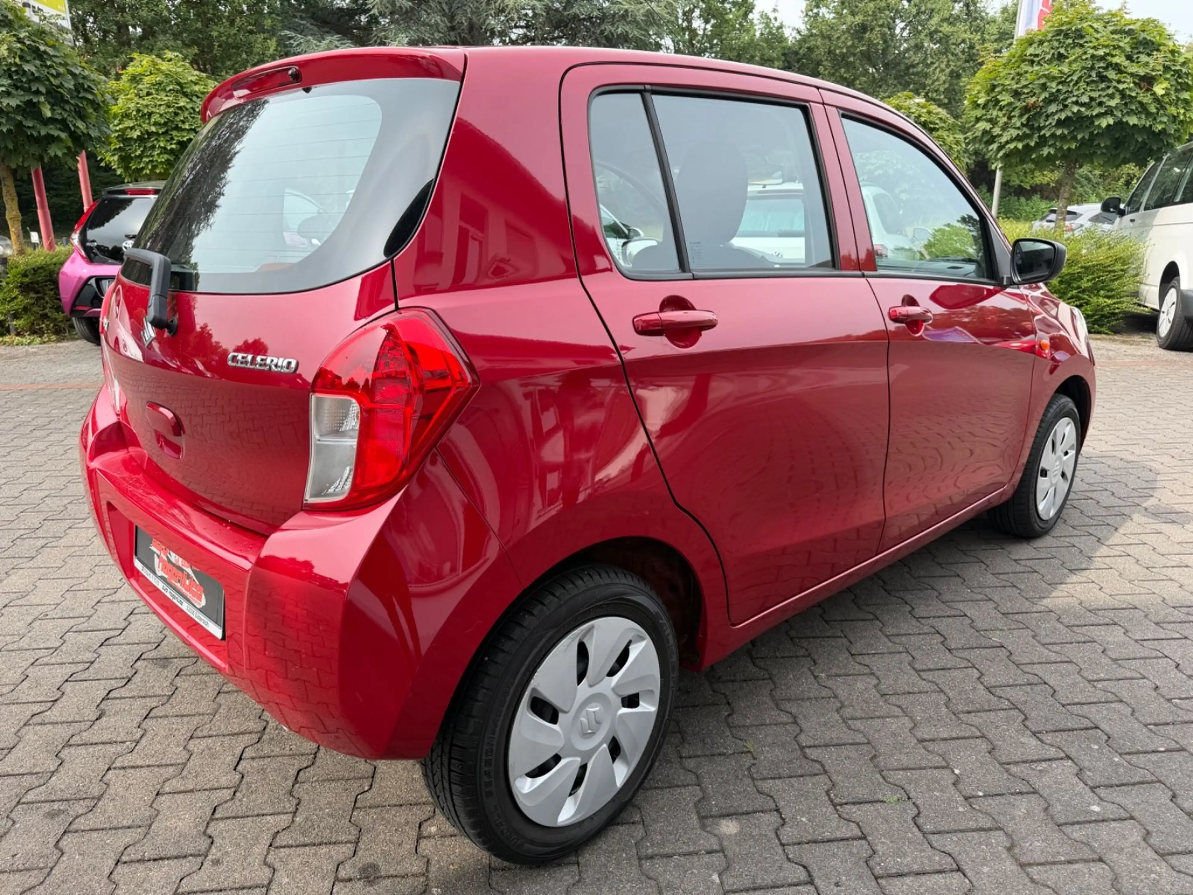 Suzuki Celerio Club Klima Allwetter ZV Bluetooth uvm. — photo 6