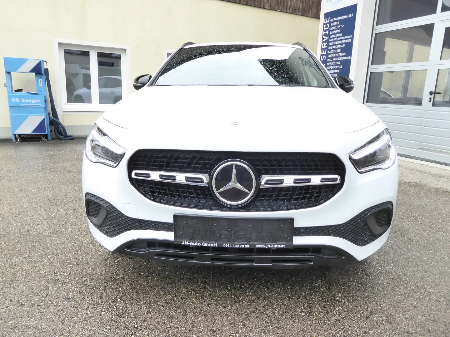 Mercedes-Benz GLA 200 GLA 200 d 4Matic (247.713) Weiß - 2