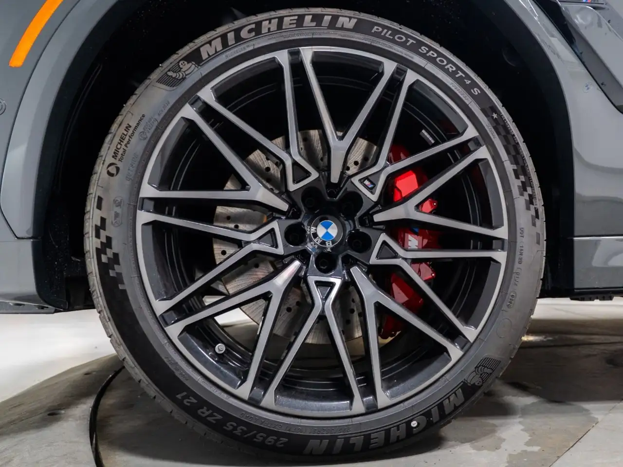 BMW X6 M photo BMW X6 M