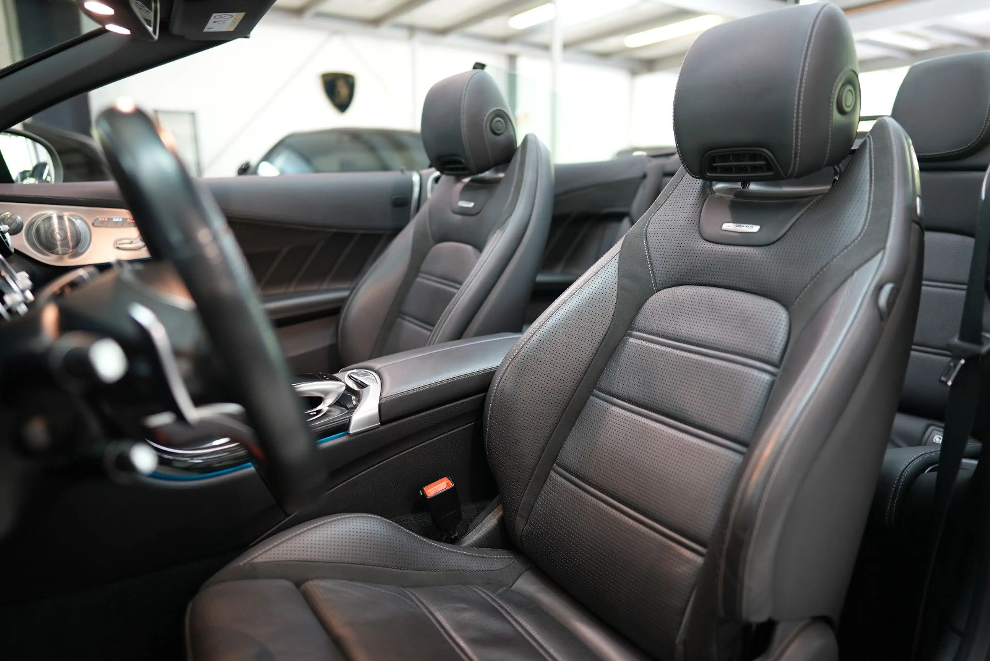 Mercedes-Benz C 63 AMG Cabrio*DEUTSCH*SCHECKHEFT*UNFALLFREI* — photo 13