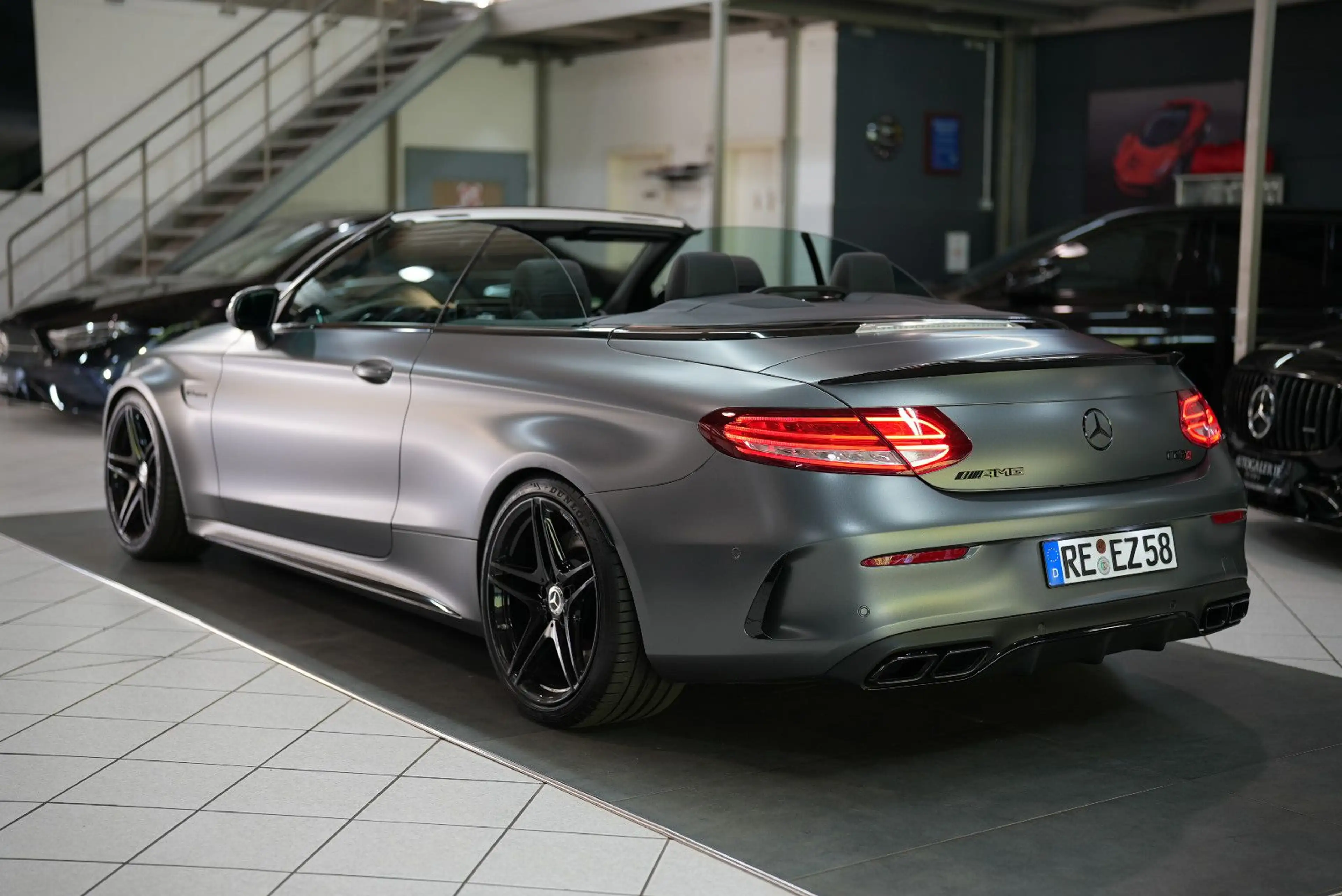 Mercedes-Benz C 63 AMG Cabrio*DEUTSCH*SCHECKHEFT*UNFALLFREI* — photo 6