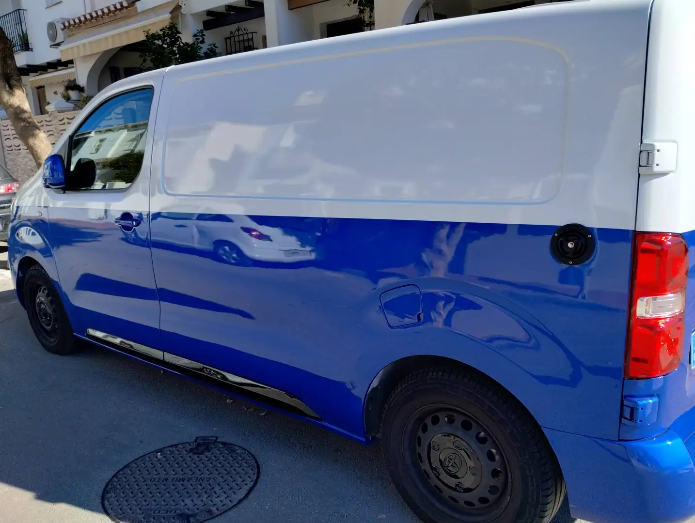 Toyota Proace L1H1 Camper Van Homologada Azul - 2