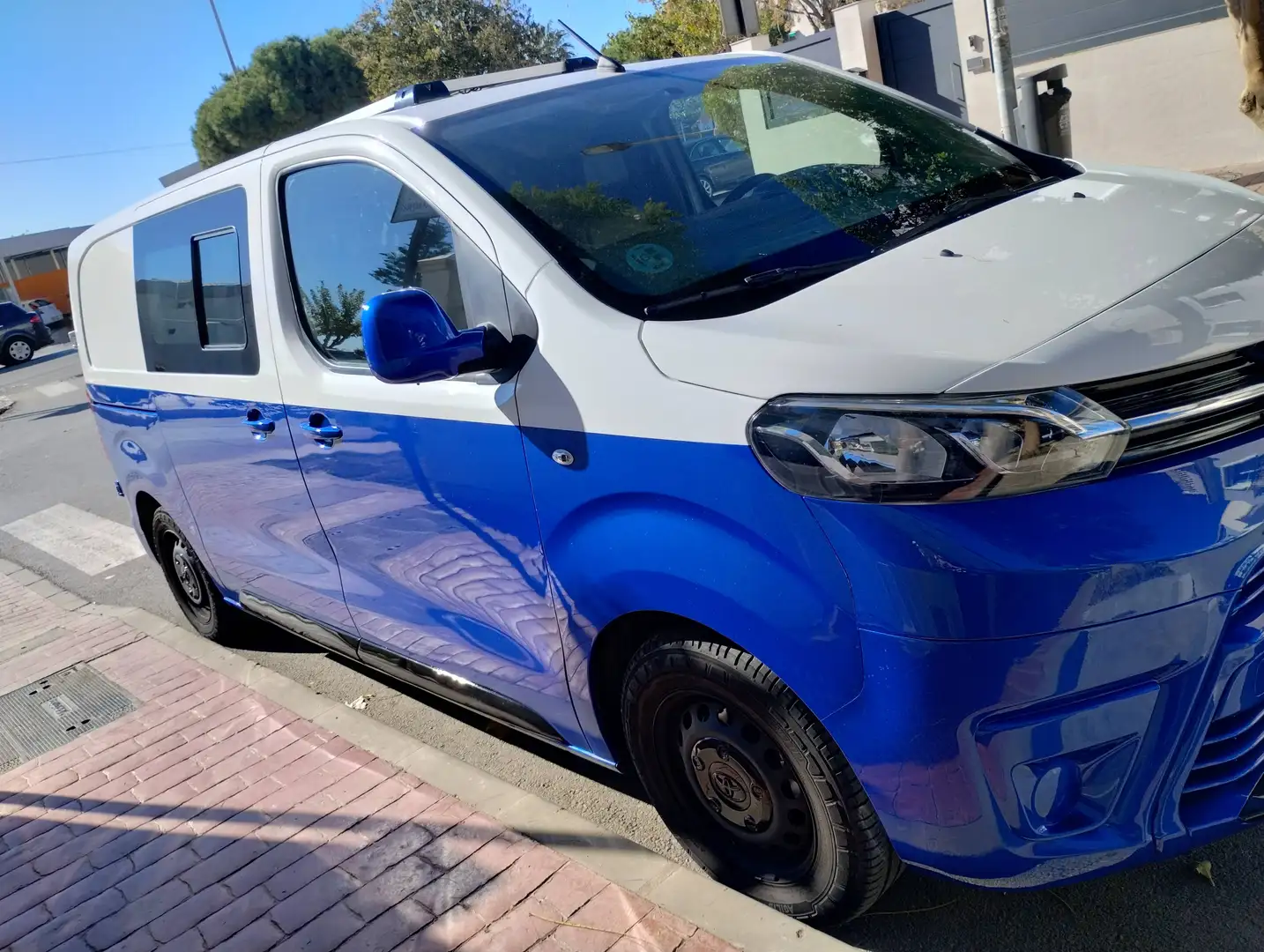 Toyota Proace L1H1 Camper Van Homologada Azul - 1