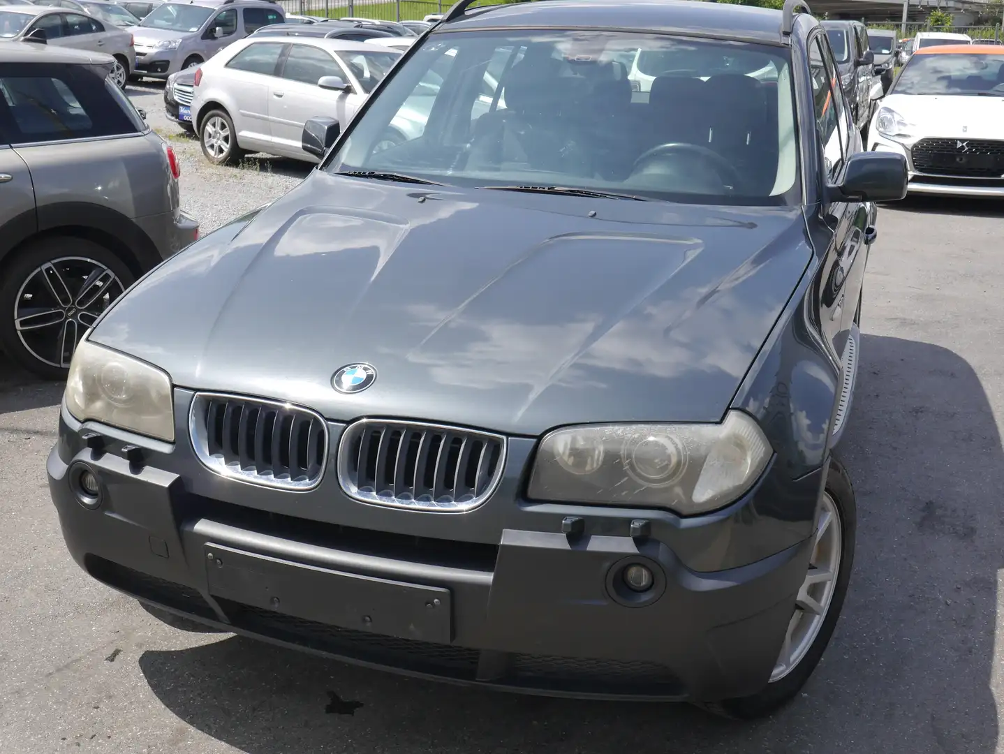 BMW X3 2.0 d*CUIR*CLIM Grün - 1