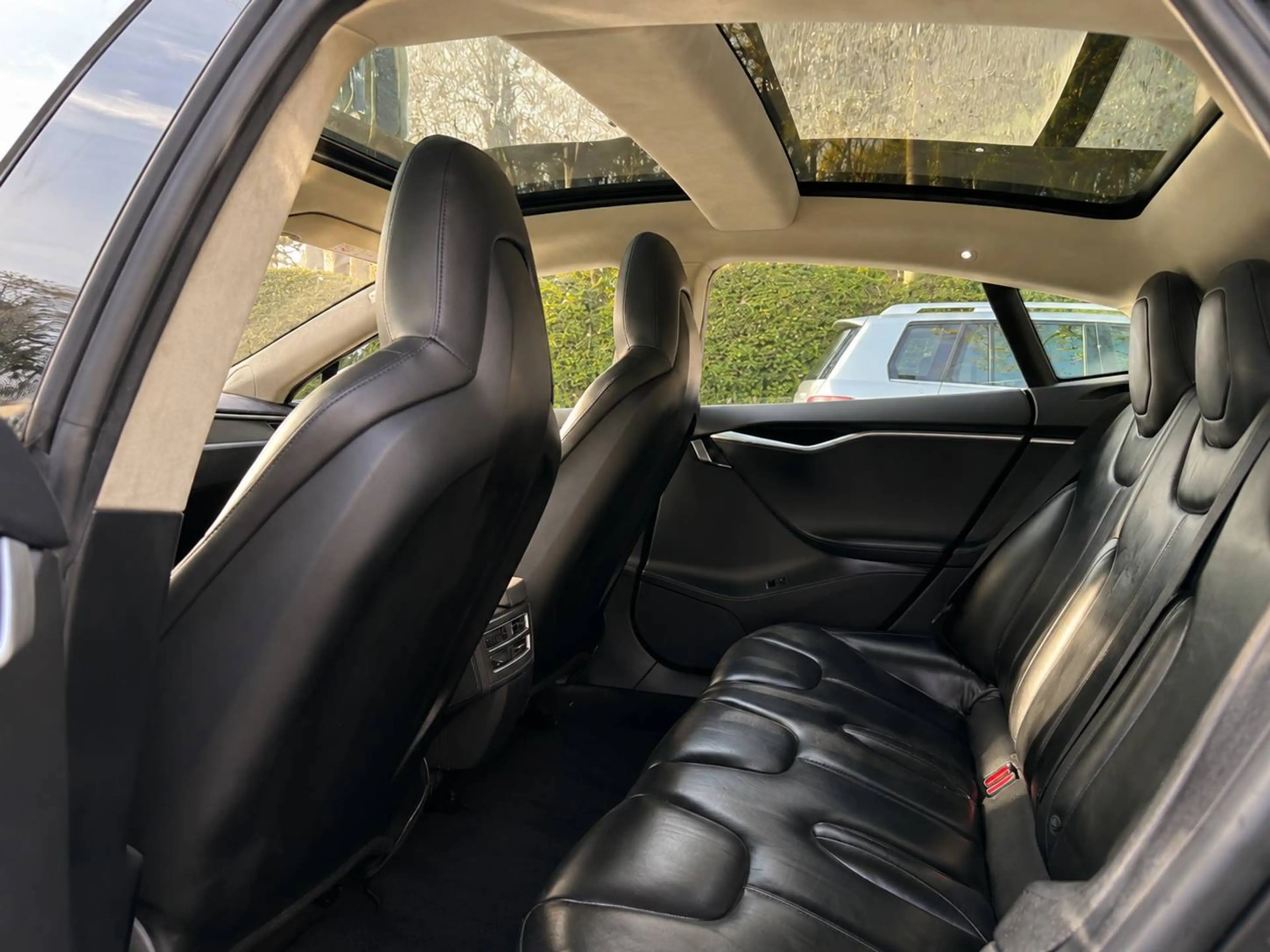 Tesla Model S 85D Dual Motor | Autopilot | Pano | Air Suspension | Premium — photo 13