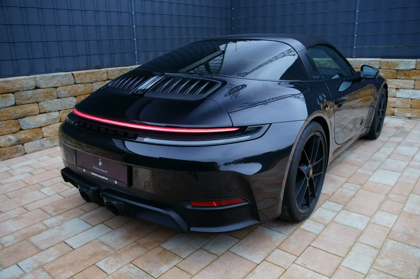 Porsche 992 Targa 4 GTS T-Hybrid *LIFT*18W*360*ACC*BOSE Noir - 1