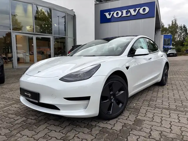 Tesla Model 3 Standard Range PANO ACC KAMERA SHZ