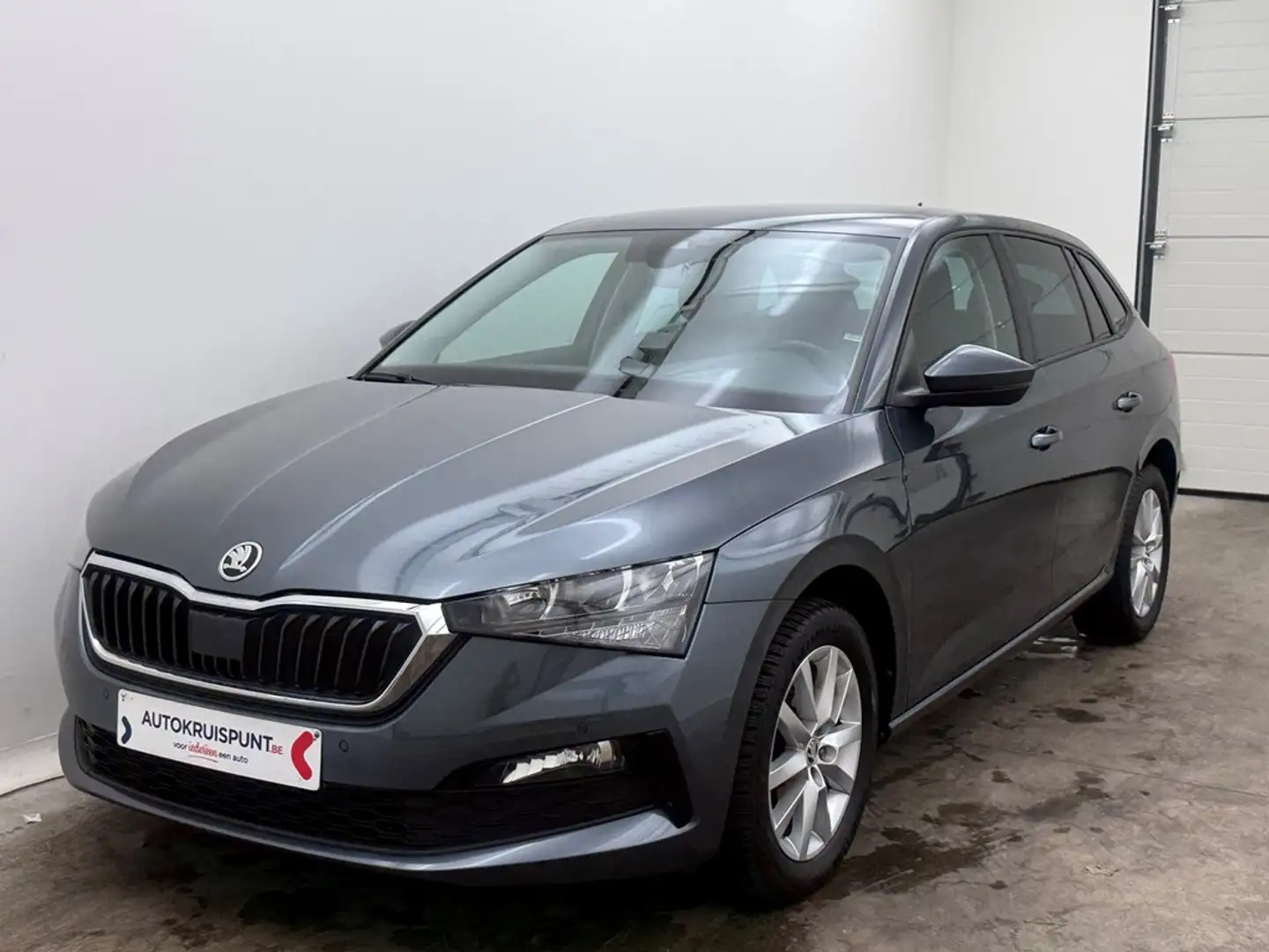 Skoda Scala 1.0TSI Ambition DSG7 Carplay Zetelverwarming Grijs - 1