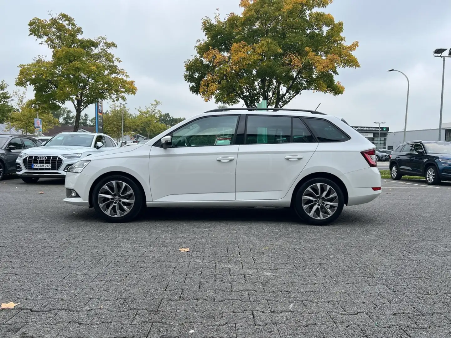 Skoda Fabia Combi 1.0 TSI Best of OPF *Navi *AHK * Klima Navi Blanc - 2