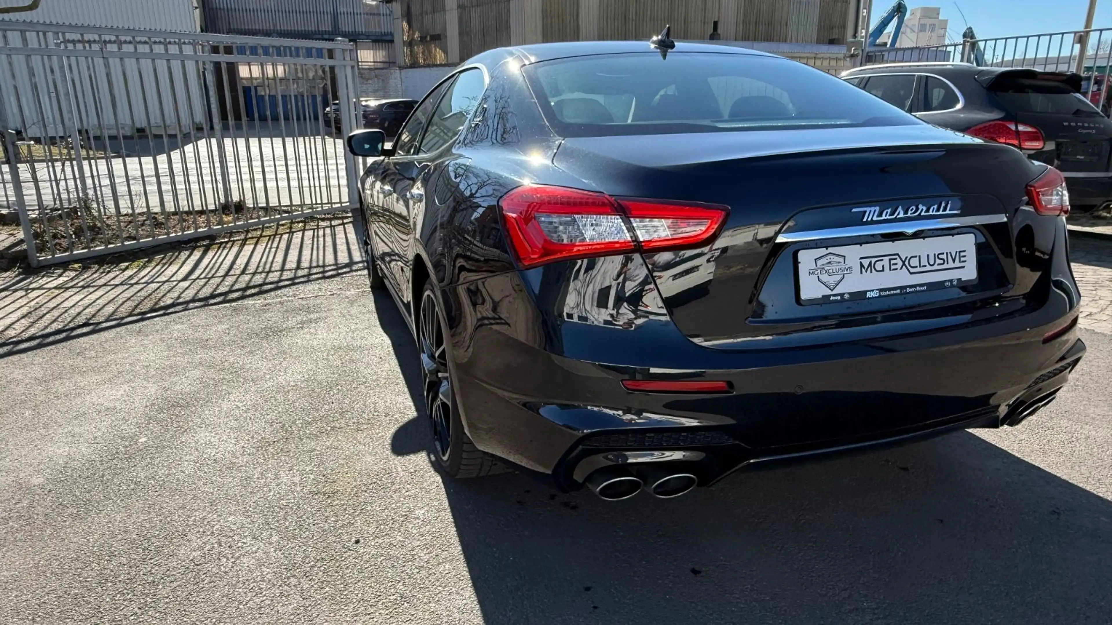 Maserati Ghibli GranSport Diesel — photo 4