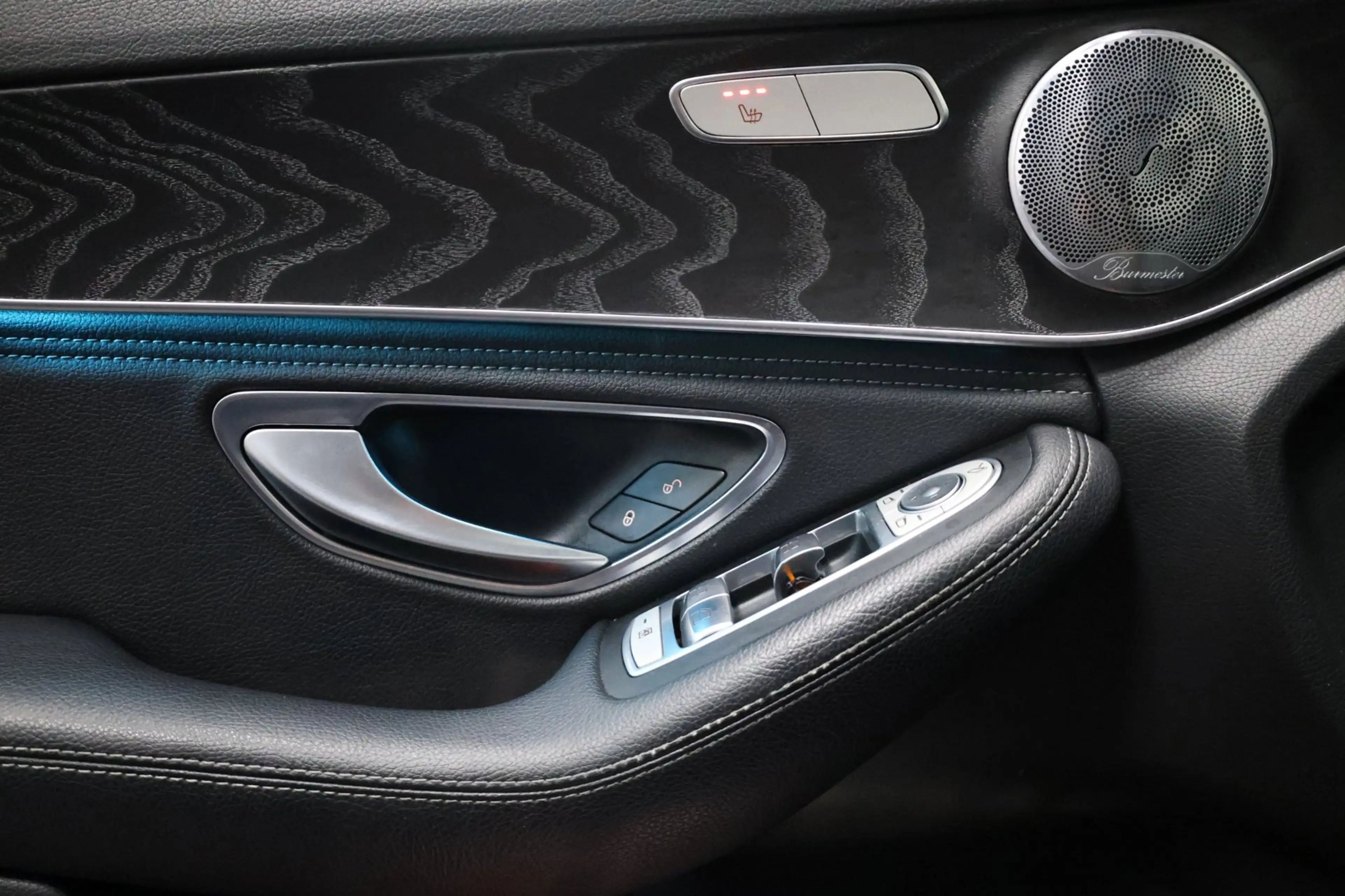 Mercedes-Benz C 350 Estate e AMG-line LED/LEDER+S.VERWARMING/19" LMV/C — photo 13