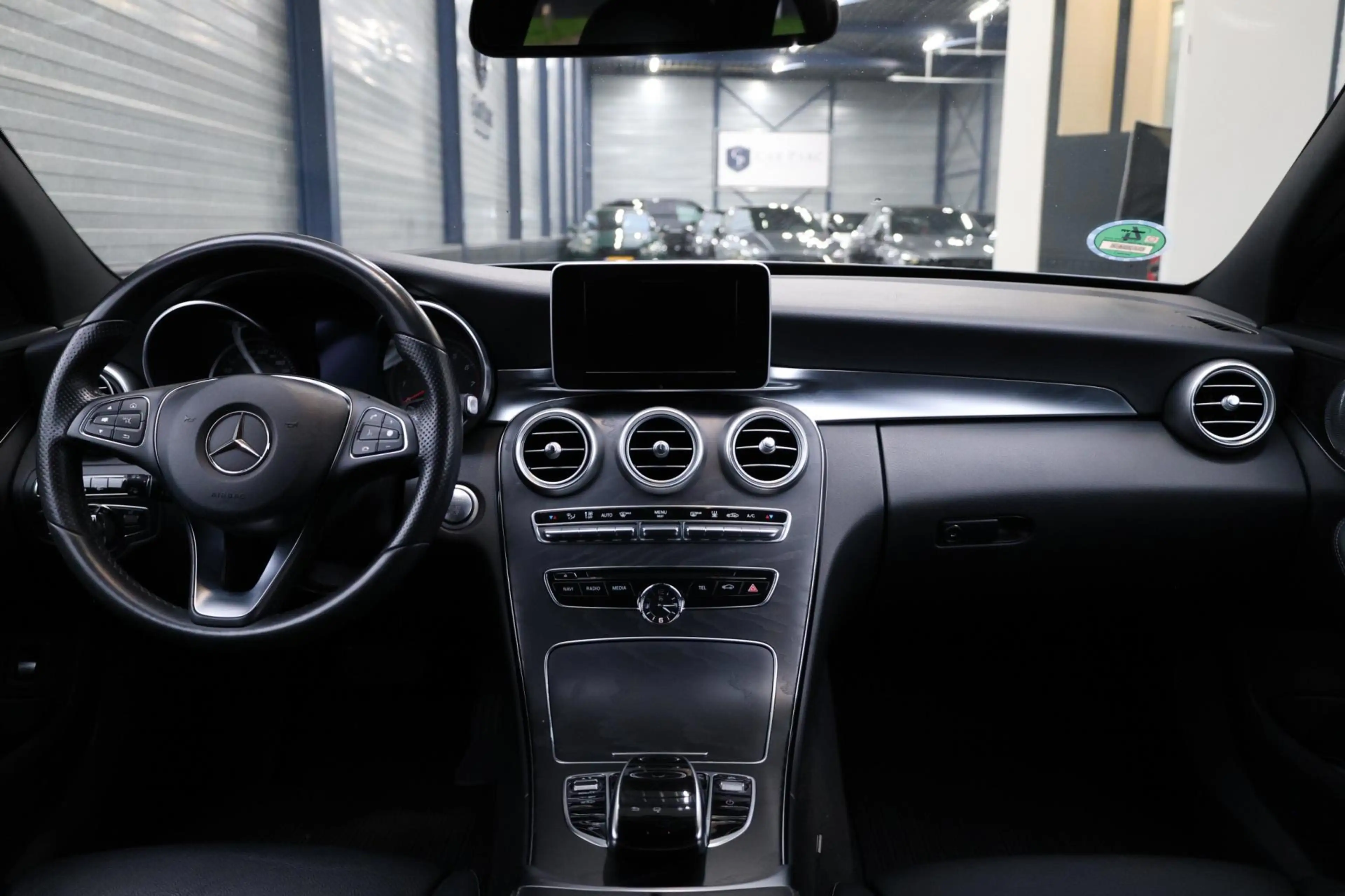 Mercedes-Benz C 350 Estate e AMG-line LED/LEDER+S.VERWARMING/19" LMV/C — photo 2