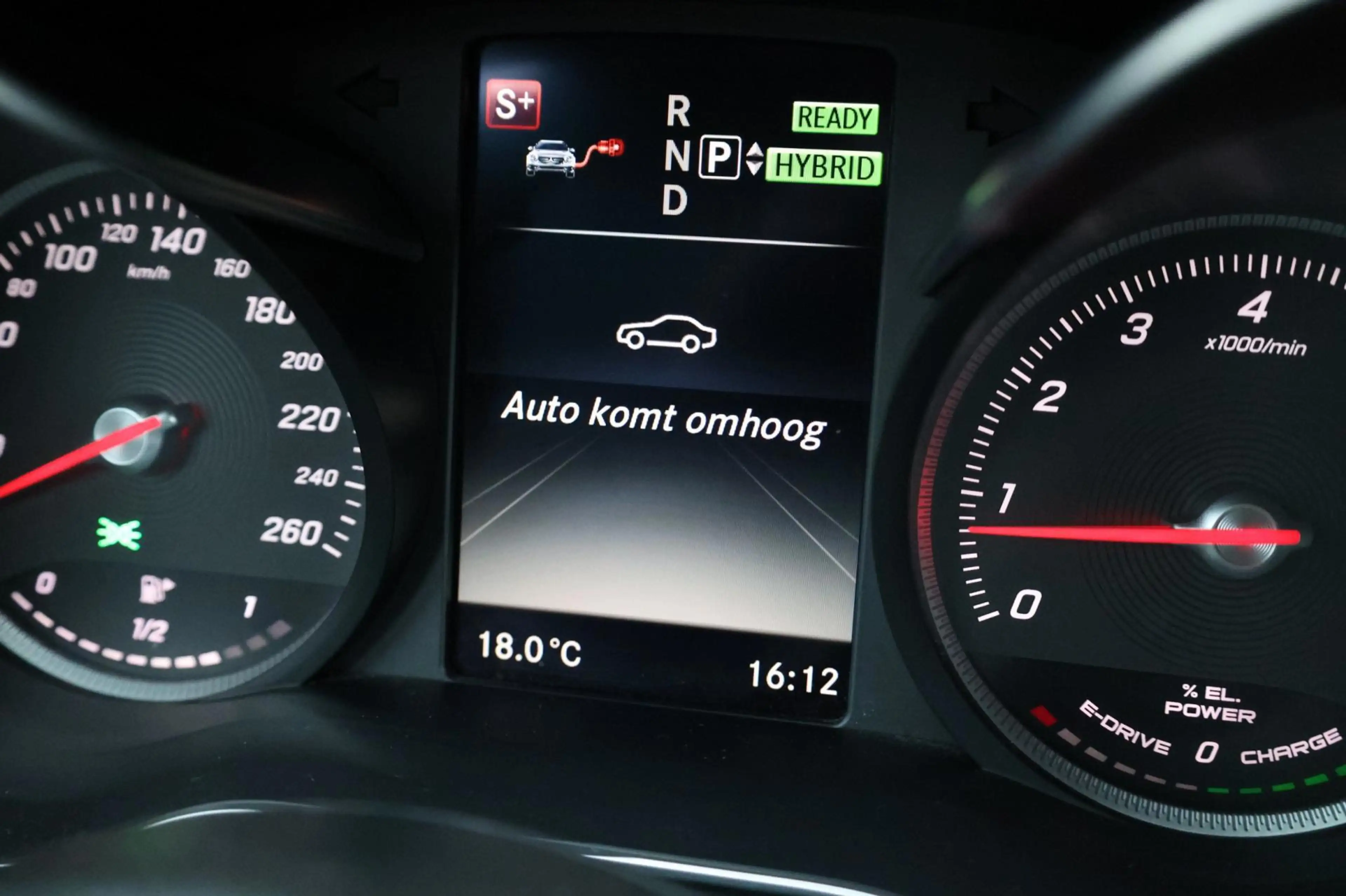 Mercedes-Benz C 350 Estate e AMG-line LED/LEDER+S.VERWARMING/19" LMV/C — photo 22