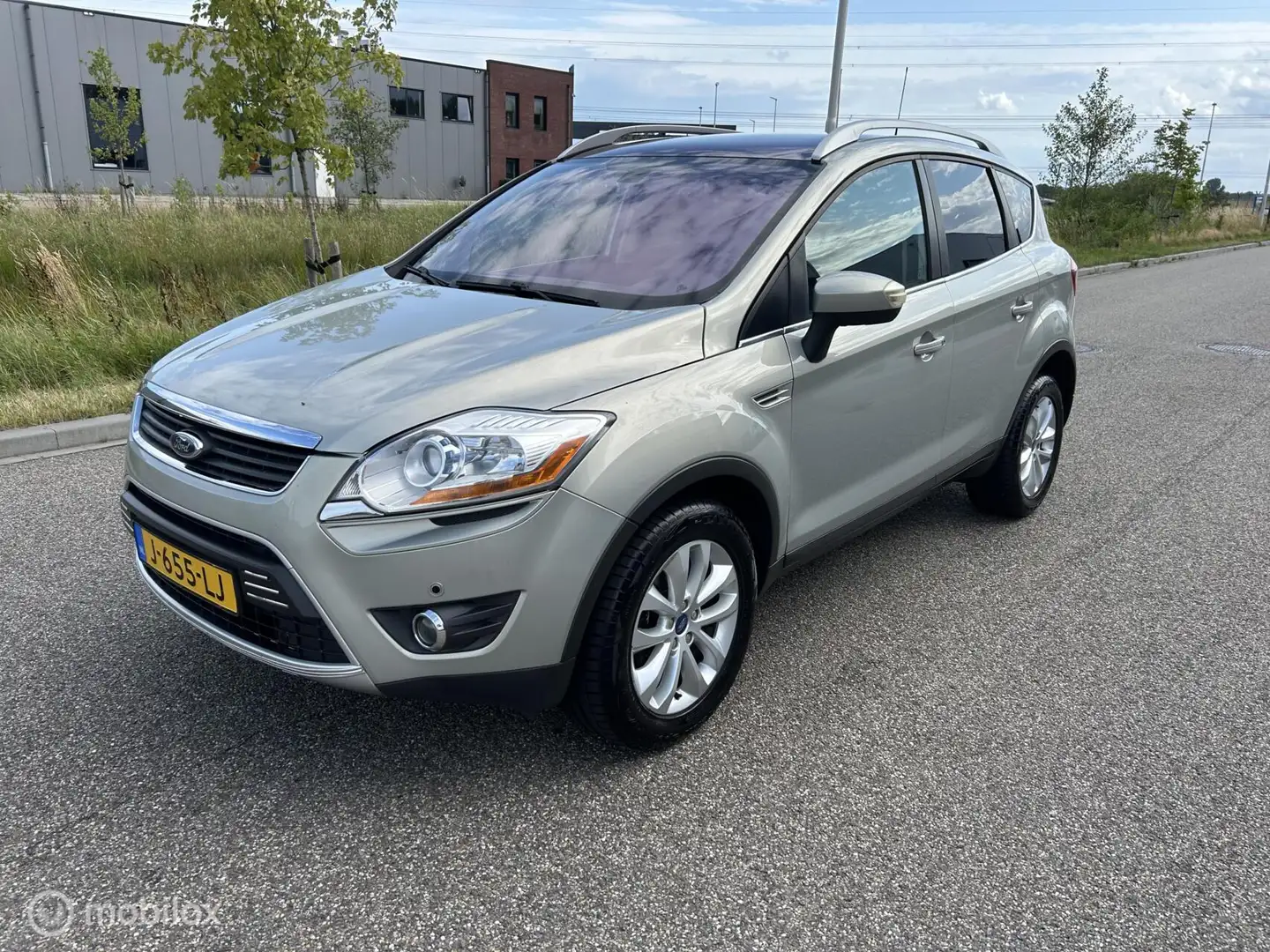 Ford Kuga 2.5 20V Titanium 4wd Youngtimer Grijs - 2