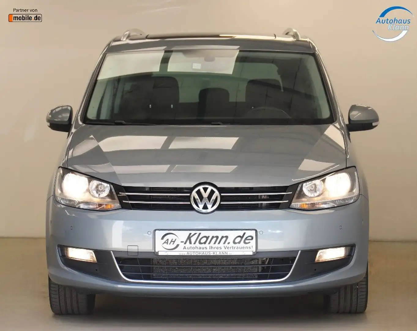 Volkswagen Sharan 2.0TDI 177PS DSG Cup Pano AHK 7Sitz 1Hand Gris - 2