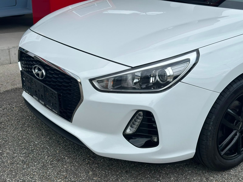 Hyundai i30 i30 1,6 CRDi / Pickerl & Service NEU / — photo 10