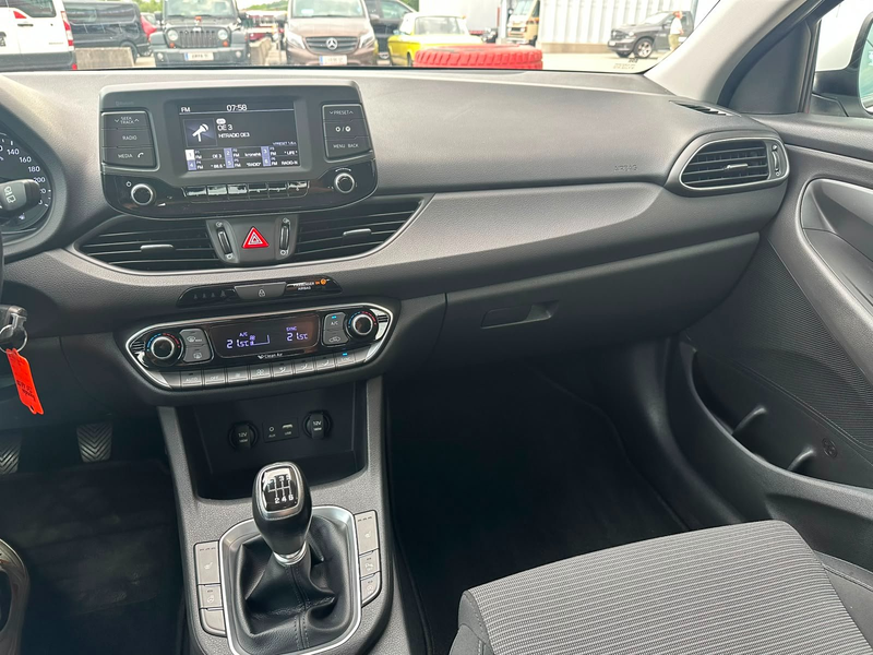 Hyundai i30 i30 1,6 CRDi / Pickerl & Service NEU / — photo 15