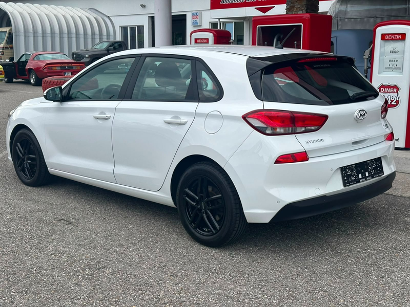 Hyundai i30 i30 1,6 CRDi / Pickerl & Service NEU / — photo 7