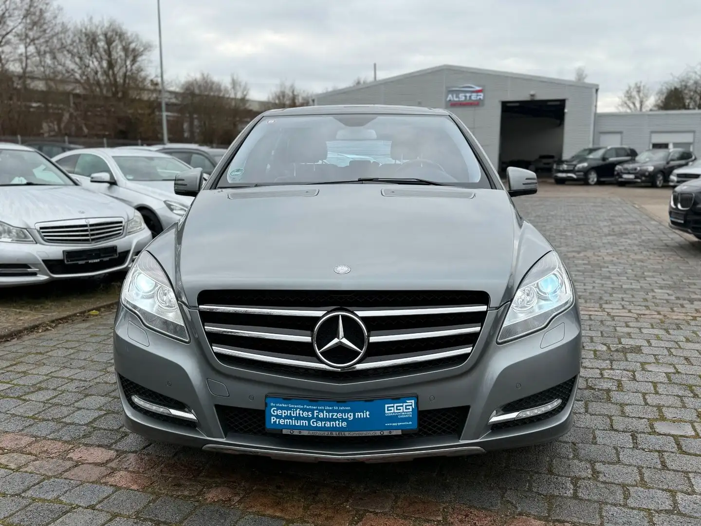 Mercedes-Benz R 350 Lang 3,0 CDI 4Matic *7Sitzer *AHK* Silber - 2
