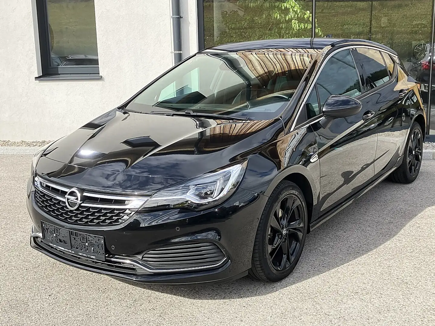 Opel Astra K 1.0 ECOTEC Innovation ecoFlex Start/Stop LED ... Schwarz - 1