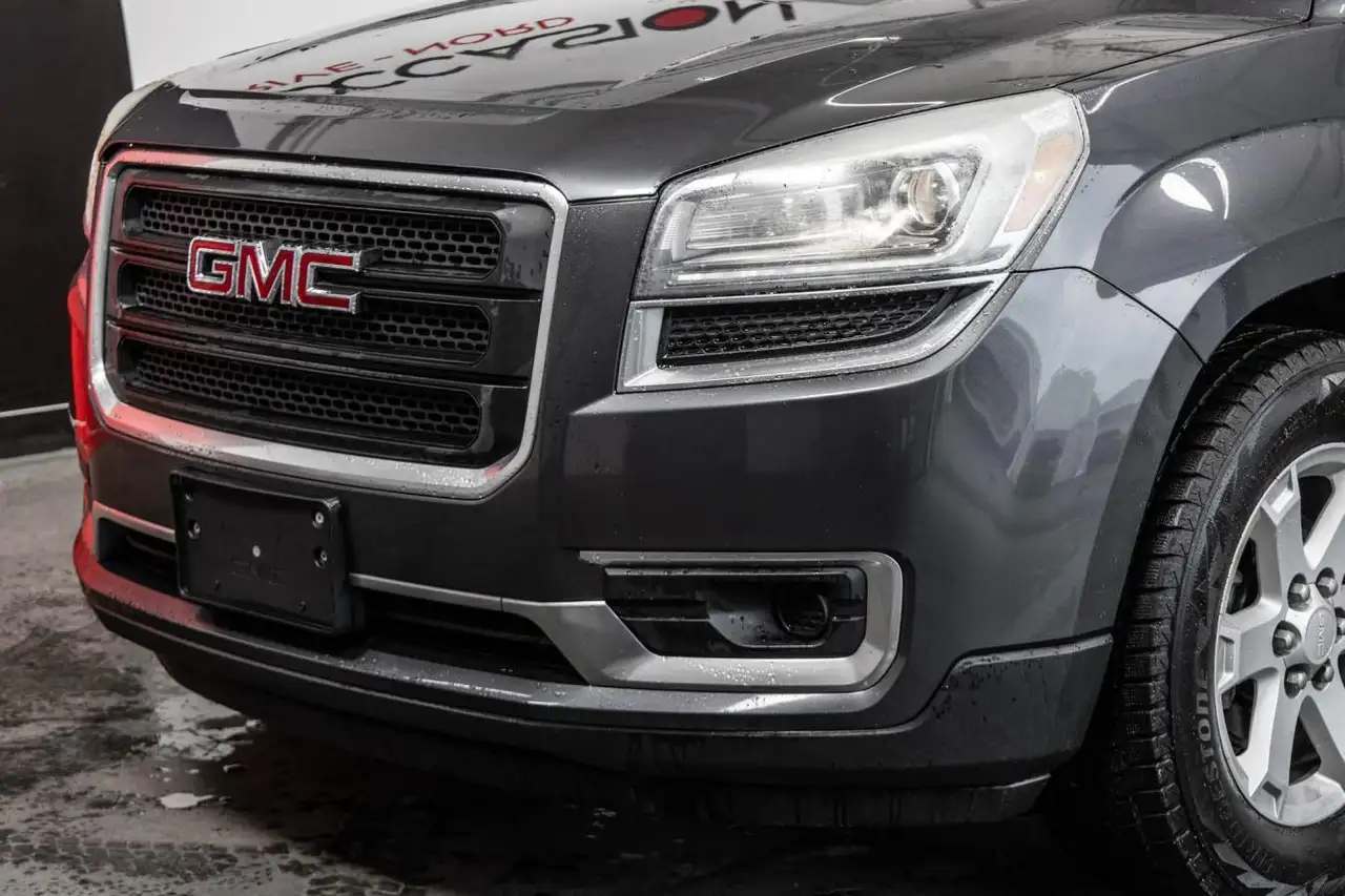 GMC Acadia photo GMC Acadia