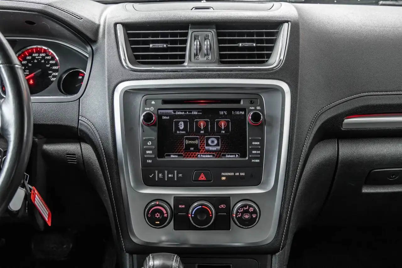 GMC Acadia photo GMC Acadia