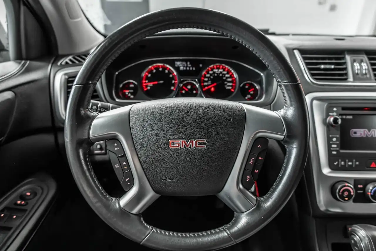 GMC Acadia photo GMC Acadia