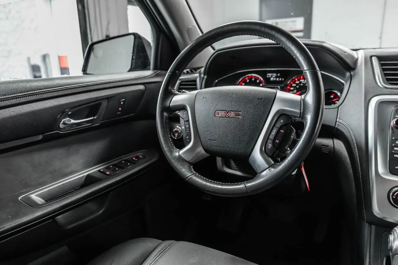GMC Acadia photo GMC Acadia