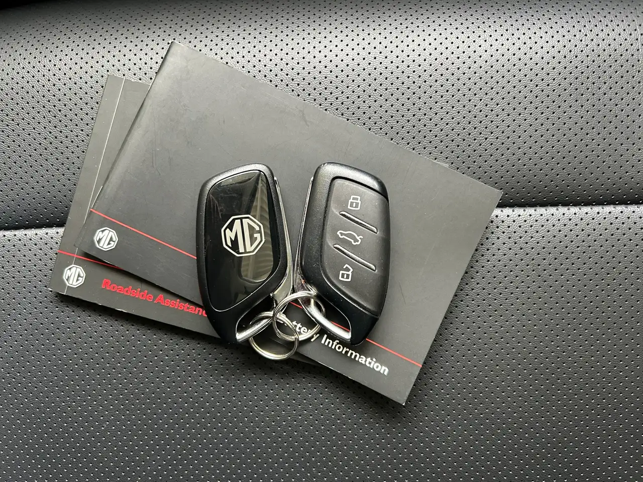 MG ZS MG Hybrid+ 1.5 Hybrid+ Luxury LEDER INTERIEUR|CAME 27