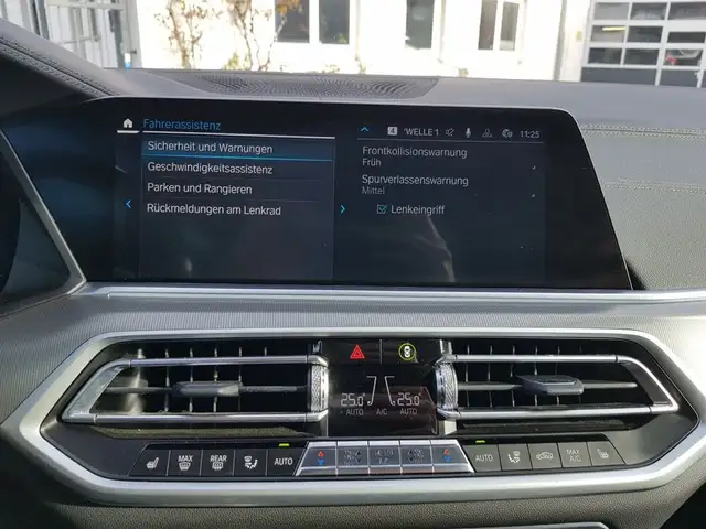 BMW X5 xDrive 45e PHEV  //M- Sport/LED/AHV/ Head-Up// Ansicht 25
