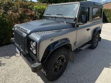 Defender 110 2.4 td SE Hard Top
