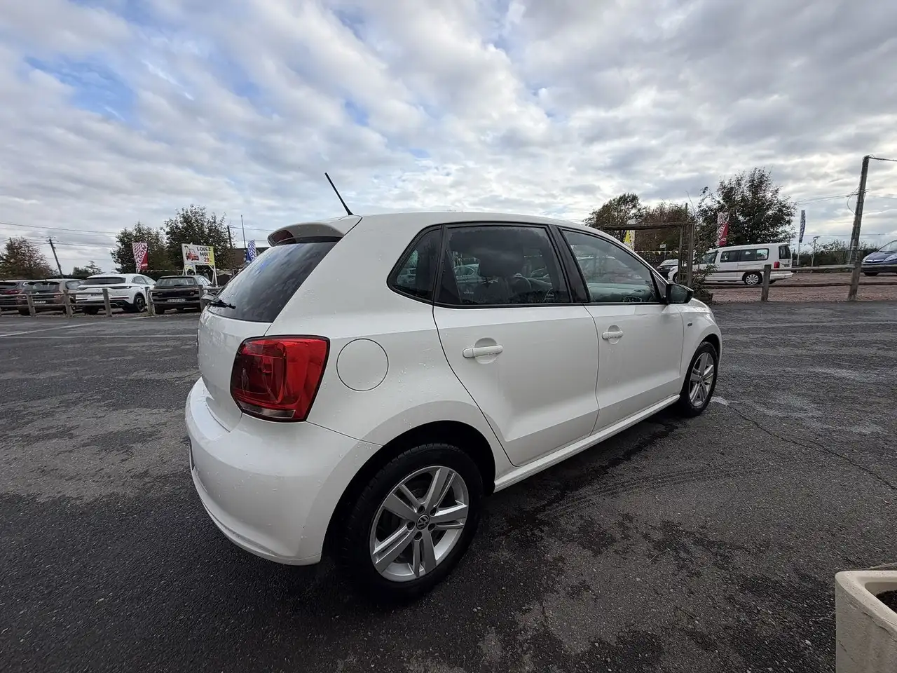 Volkswagen Polo Citadine 5 portes — photo 5