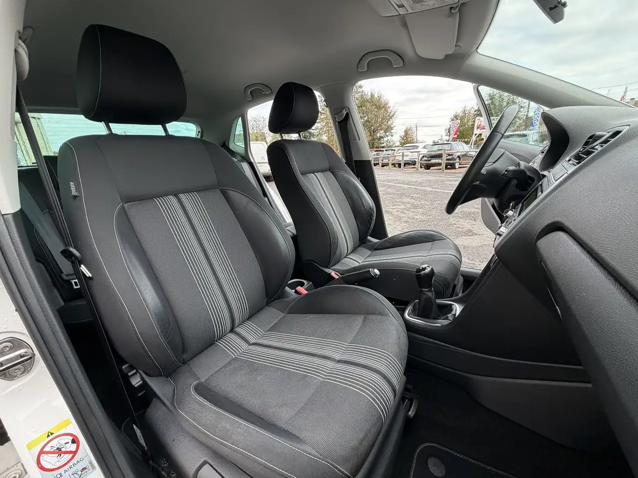 Volkswagen Polo Citadine 5 portes — photo 20