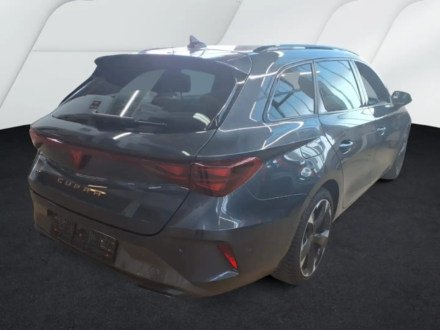 CUPRA Leon SPORTSTOURER 1,5 eTSI 110 kW 7-Gang DSG Grau - 2
