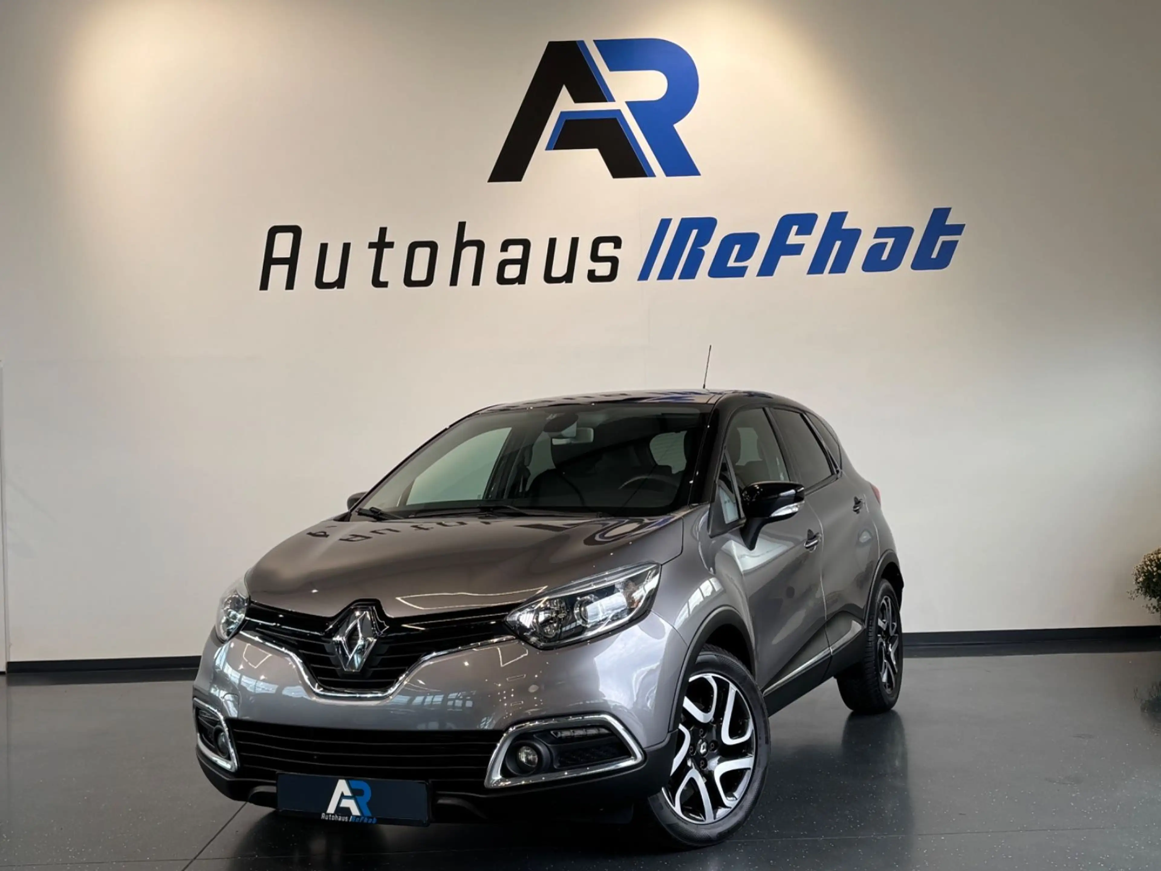 Renault Captur Luxe**Automatik**Scheckheftgepflegt**
