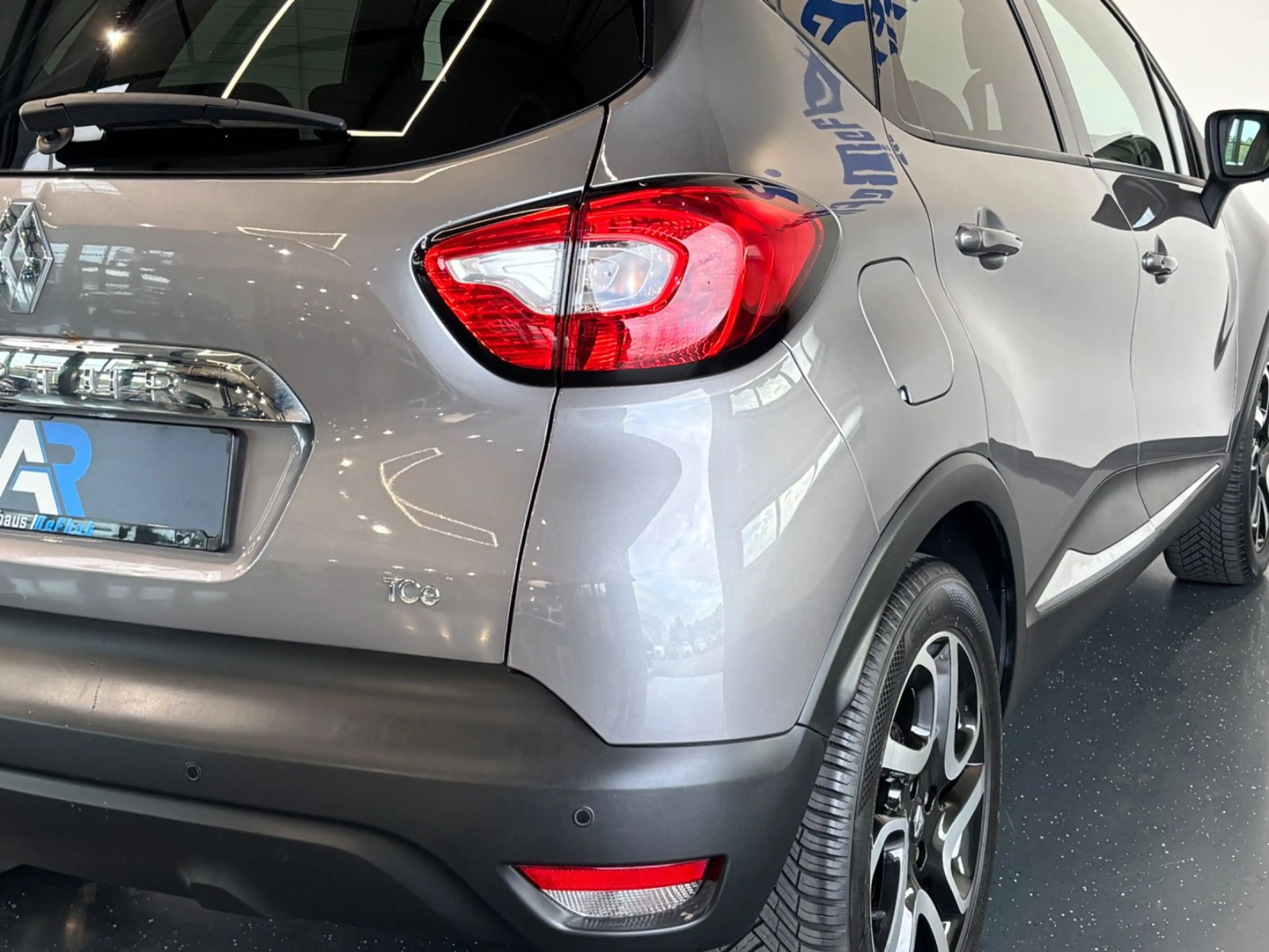 Renault Captur Luxe**Automatik**Scheckheftgepflegt** — photo 14