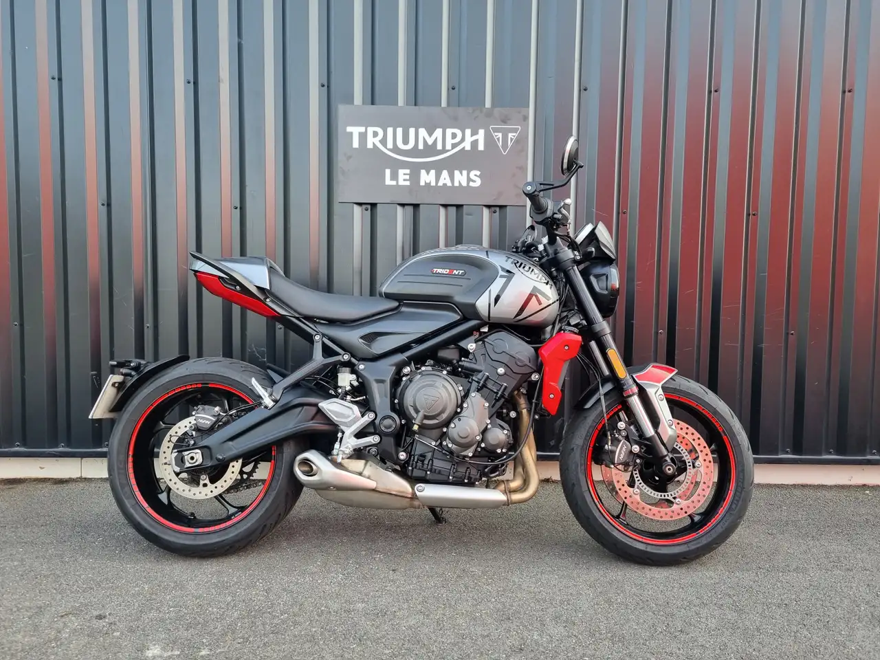 Triumph Trident 660