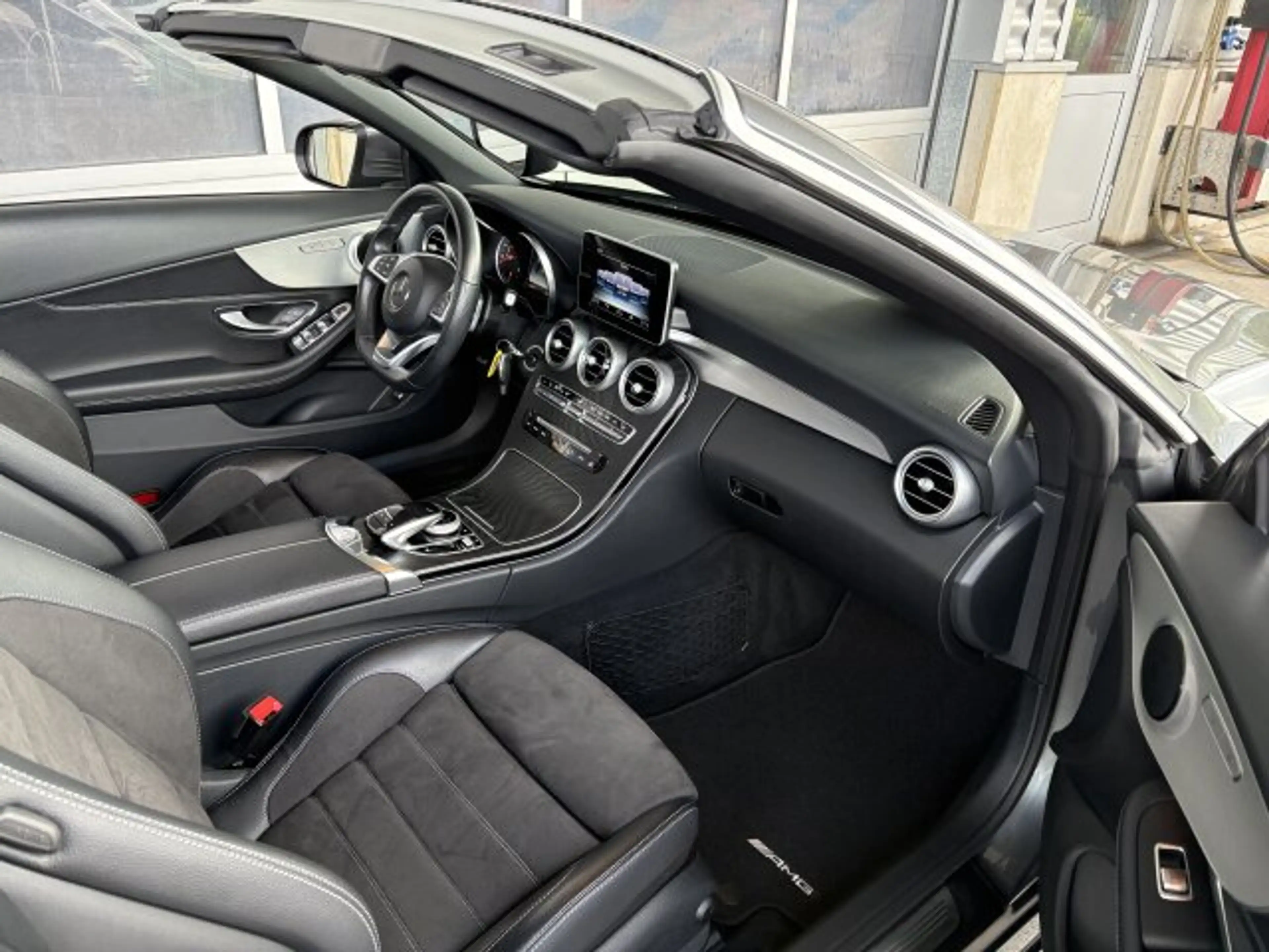 Mercedes-Benz C 200 C 200 4M Cabrio 9G-Tr. AMG Line MULTIBEAM Navi LED — photo 10