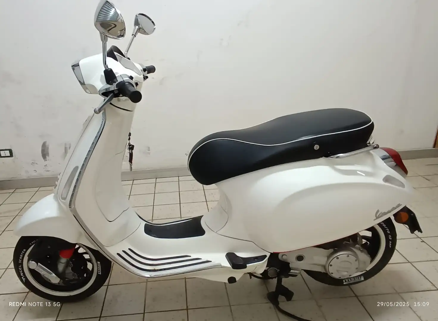 Piaggio Sprint Vespa 50 4t sprint - 2