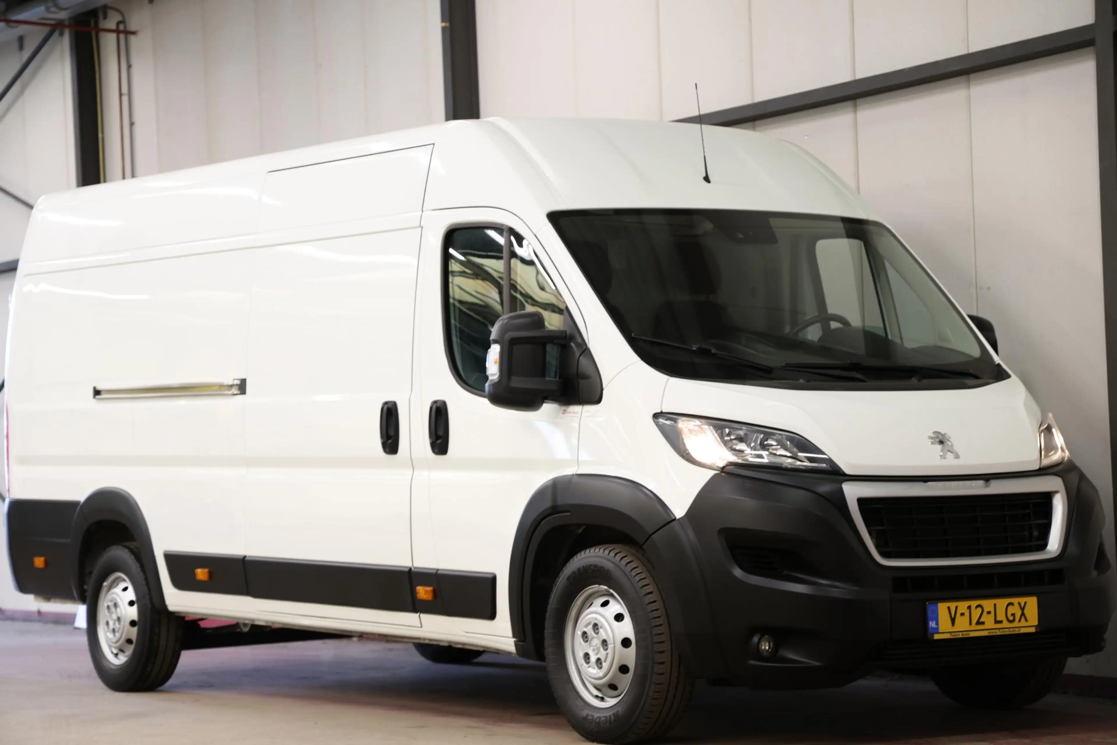 Peugeot Boxer 435 2.2 BlueHDi 140 L4H2 CAMERA — photo 3