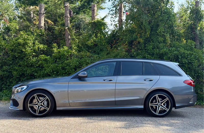 Mercedes-Benz C 180 Estate I AMG I Night Pakket I Camera I NL Auto — photo 32